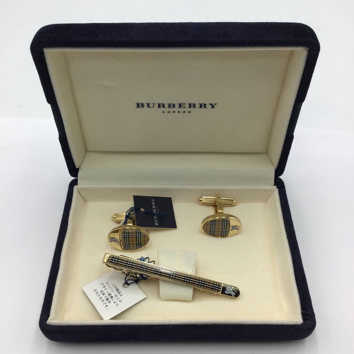Y 美品 BURBERRYS バーバリー ネクタイピン カフスボタンセット ノバチェック柄 箱付き拍卖