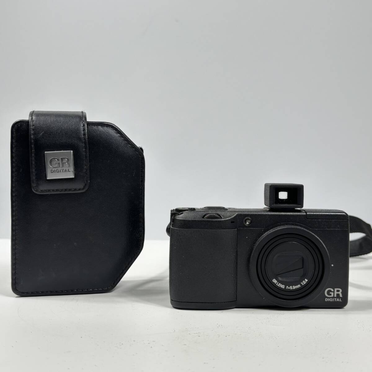 SK RICOH リコー GR DIGITAL II コンパクトデジタルカメラ ボディ ブラック ストラップ付き ケース付き 動作未確認拍卖