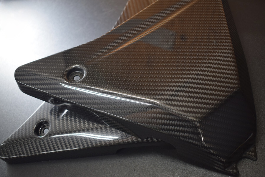Fabricators / オリジナル製作 - Harley-Davidson FXR (82-94年式) カーボン サイドカバー 綾織 ハーレーダビッドソン 拍卖