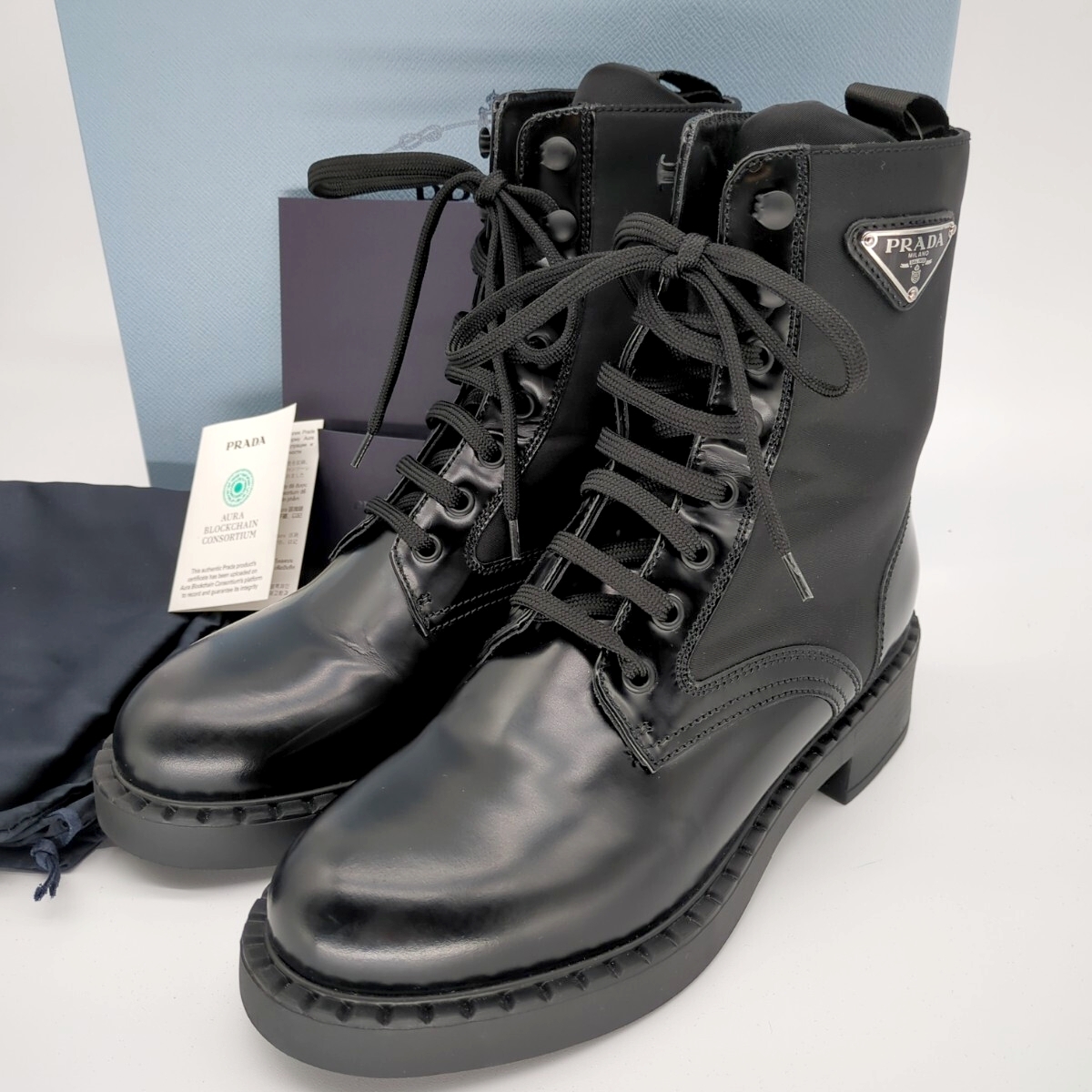 【未使用級】PRADA プラダ ブーツ リナイロン レザー 黒 RFIDタグ 三角ロゴ 備品完備拍卖
