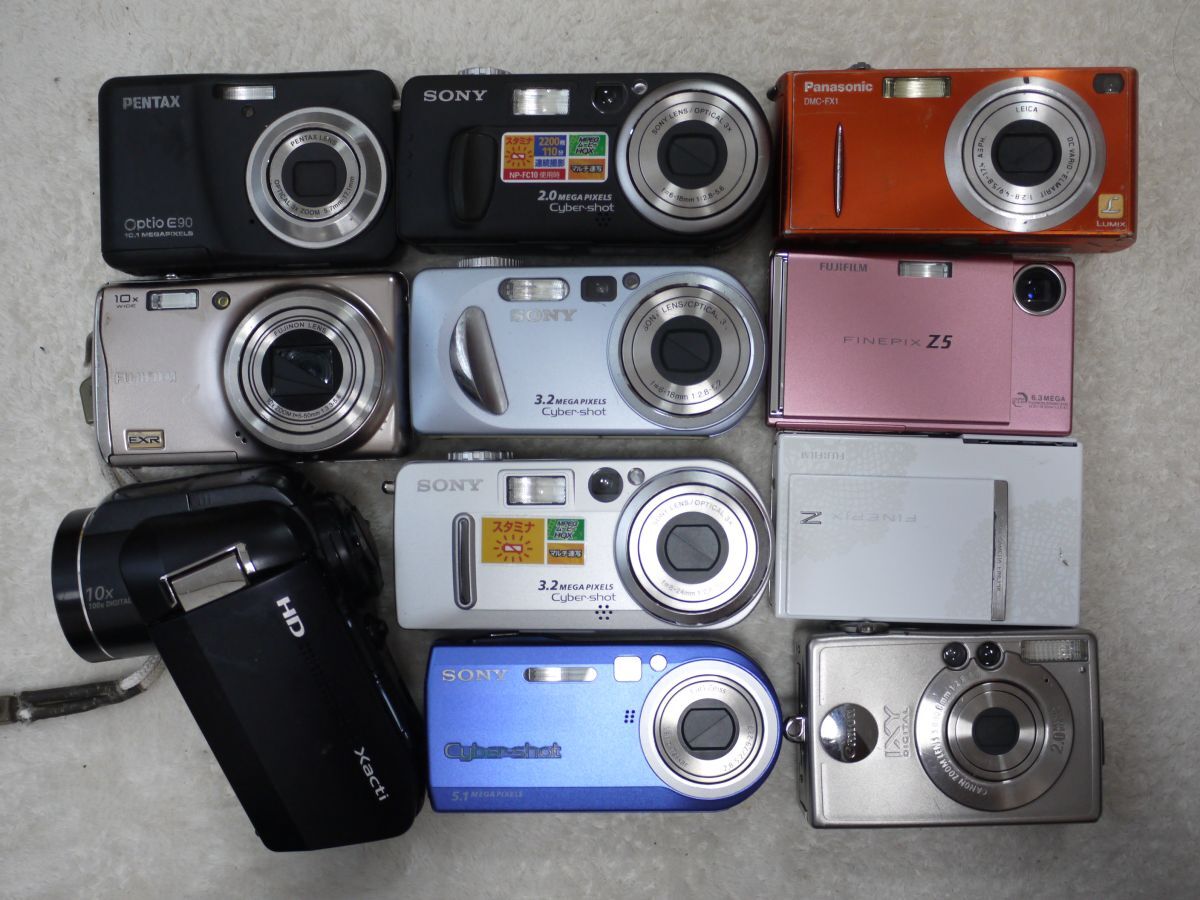 ★訳あり大特価★ コンデジ11個まとめ FUJIFILM / SONY / PANASONIC / CANON / PENTAX ★バッテリー付属 / 1個口 E1429拍卖