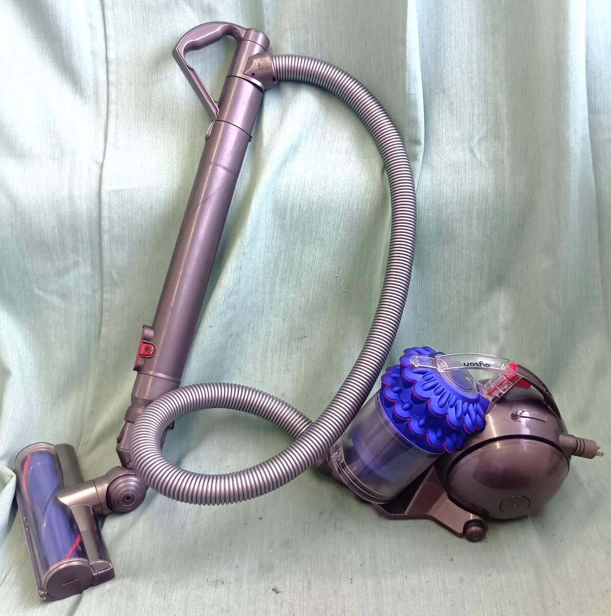 【10654】 中古品 ダイソン CY24 キャニスター掃除機拍卖