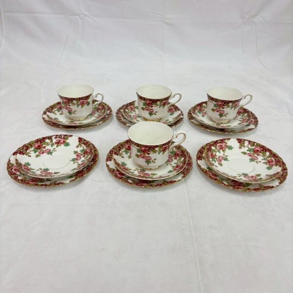 P429-O53-2539 ROYAL STAFFORD ロイヤルスタッフォード オールドイングリッシュガーデン 洋食器 まとめ カップ&ソーサー/プレート OC拍卖