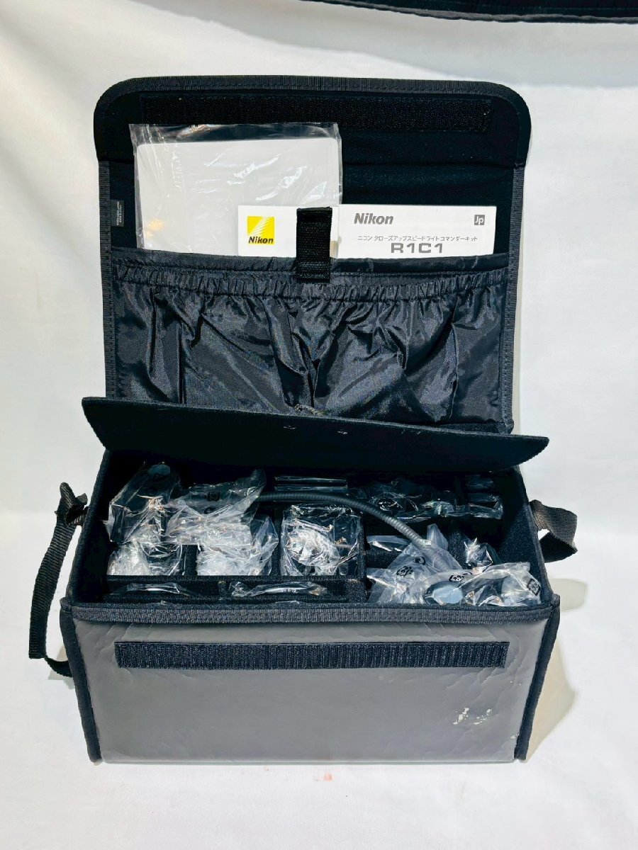 kmi07▼Nikon クローズアップ スピードライト コマンダー キット R1C1 付属品 動作未確認品 ケース・取扱説明書付き▼拍卖