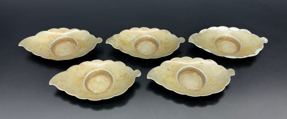 【江】時代 全利老店 浄足 古錫 木葉型茶托 5客 約8×14.5×2cm 古美術品(茶道具煎茶器)XZ2479 CTrhdj NBvmcm拍卖