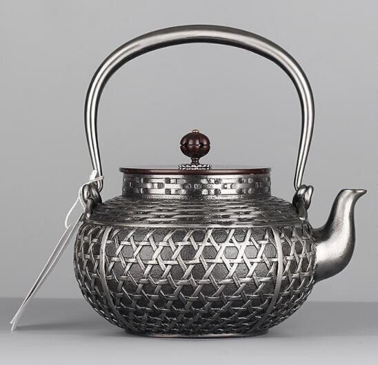 セレブ好物★新品 砂鉄製 鉄瓶 大容量鉄壺 コーティングなし 手作り純鉄 やかんを沸かす お茶の道具拍卖