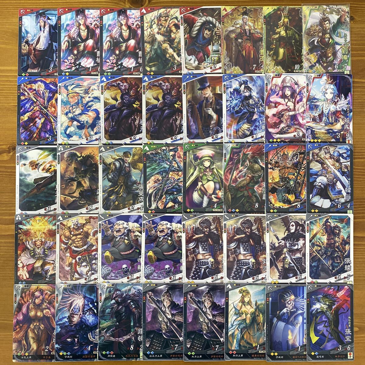 【m315】 三国志大戦 Sangokushi Taisen カード 劉備 関羽 曹丕など 絶版 まとめ売り 62枚拍卖