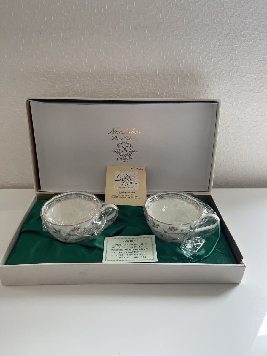 【新品未使用】ノリタケ 花更紗 カップ&ソーサー ペア 2客セット ボーンチャイナ ティー コーヒー 兼用 碗皿 洋食器 Noritake 箱付き拍卖