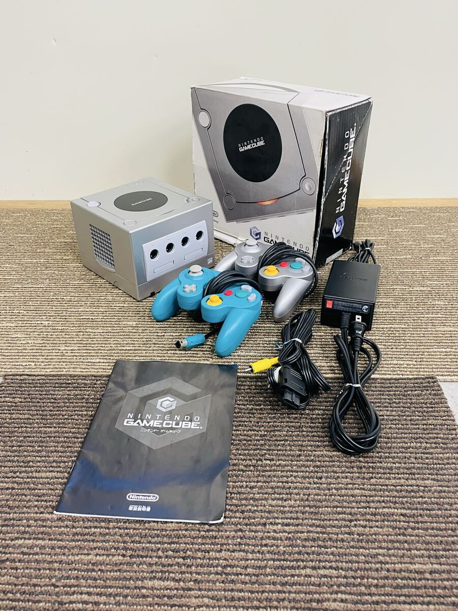 ☆ Nintendo GAMECUBE DOL-001 ニンテンドー ゲームキューブ ゲーム機 本体 DOL-003 コントローラー×2 電源コード有 通電のみ確認済み拍卖