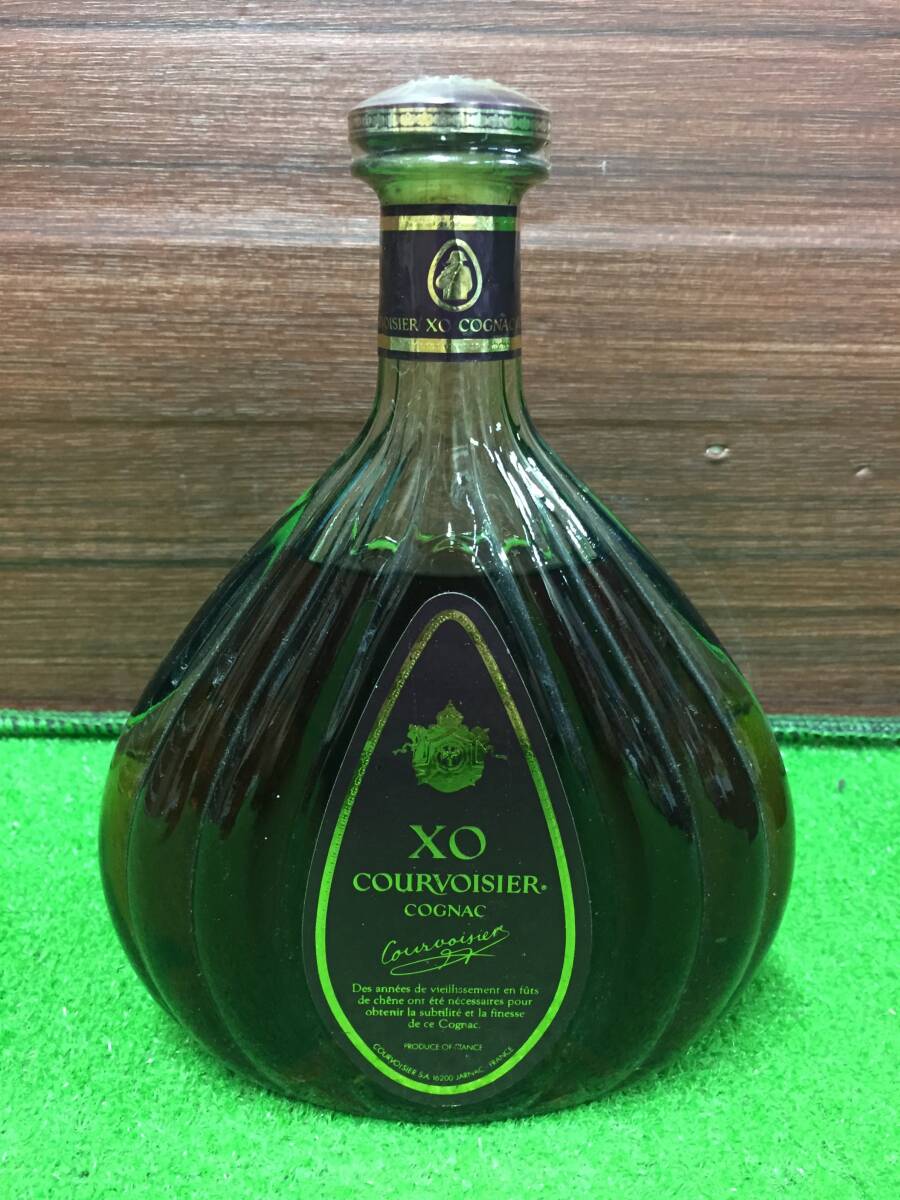 ◎ 6F-A25 ② COURVOISIER XO クルボアジェ XO コニャック 700ml 40% アルコール 21-36拍卖