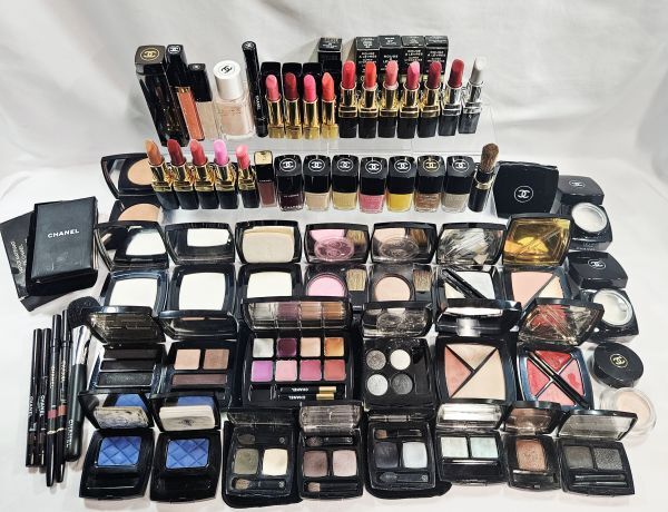 【A1】約60点 CHANELシャネル アイシャドウパレットチークファンデーション口紅ネイルミラー等 ブランドコスメ化粧品メイク大量まとめ売り拍卖