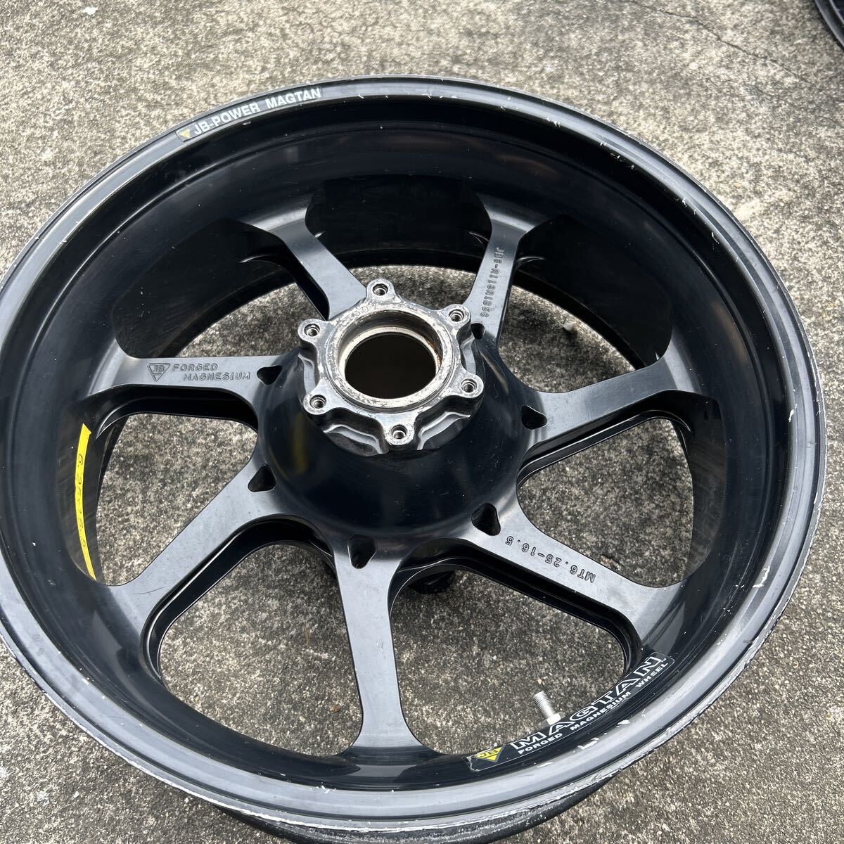 JB POWER MAGTAN マグネシウム製 希少 ZX10R YZF-R1 CBR1000RR-R GSX1000 GPZ リアホイール 6.25×16.5インチ オブジェ インテリア拍卖