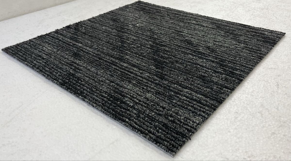 新品.未使用の高級なタイルカーペット (日本製) 50×50 90枚 濃いめグレー柄物 6〜7㍉ 1円スタート!maronD5-10拍卖
