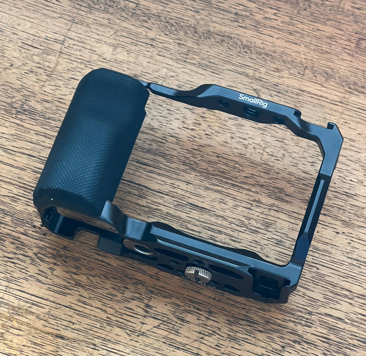 SmallRig ZV-E10用 グリップ付き ケージ 中古美品拍卖