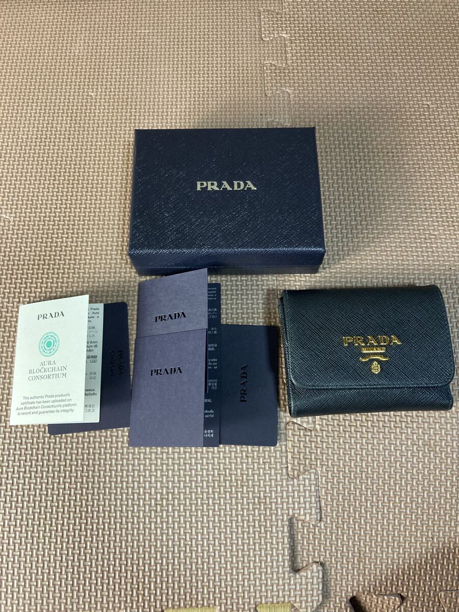 1円 PRADA プラダ サフィアーノ レザー 財布 サフィアーノレザー 三つ折り財布 ブラック 現状品拍卖