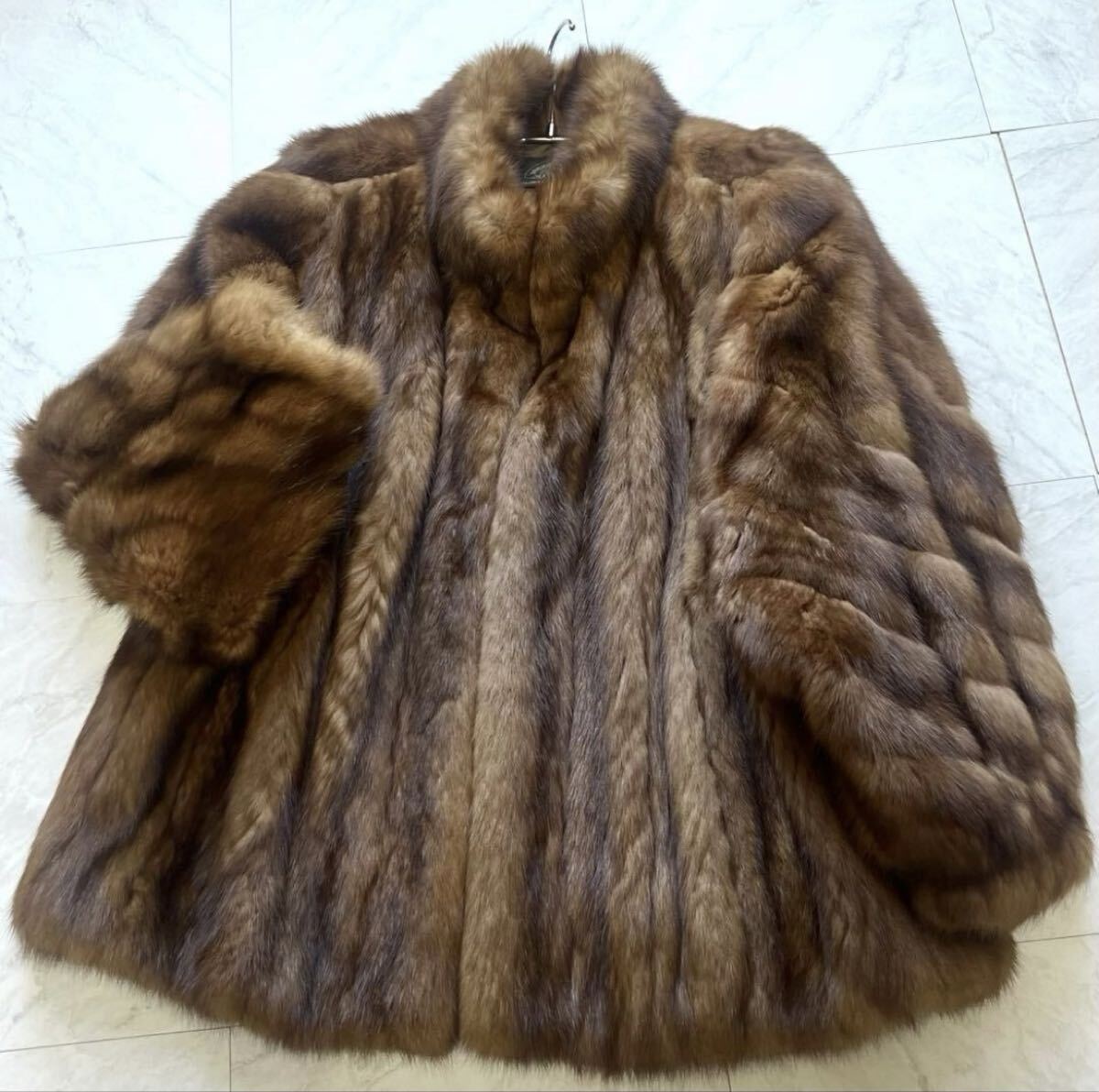 美品 肉厚ボリューム◎ 激レア 最高級 SOBOL ソボル ロシアンセーブル 袖太 色み◎ ふわふわ◎ リアルファーコート 毛皮 艶々 ショート丈 L拍卖