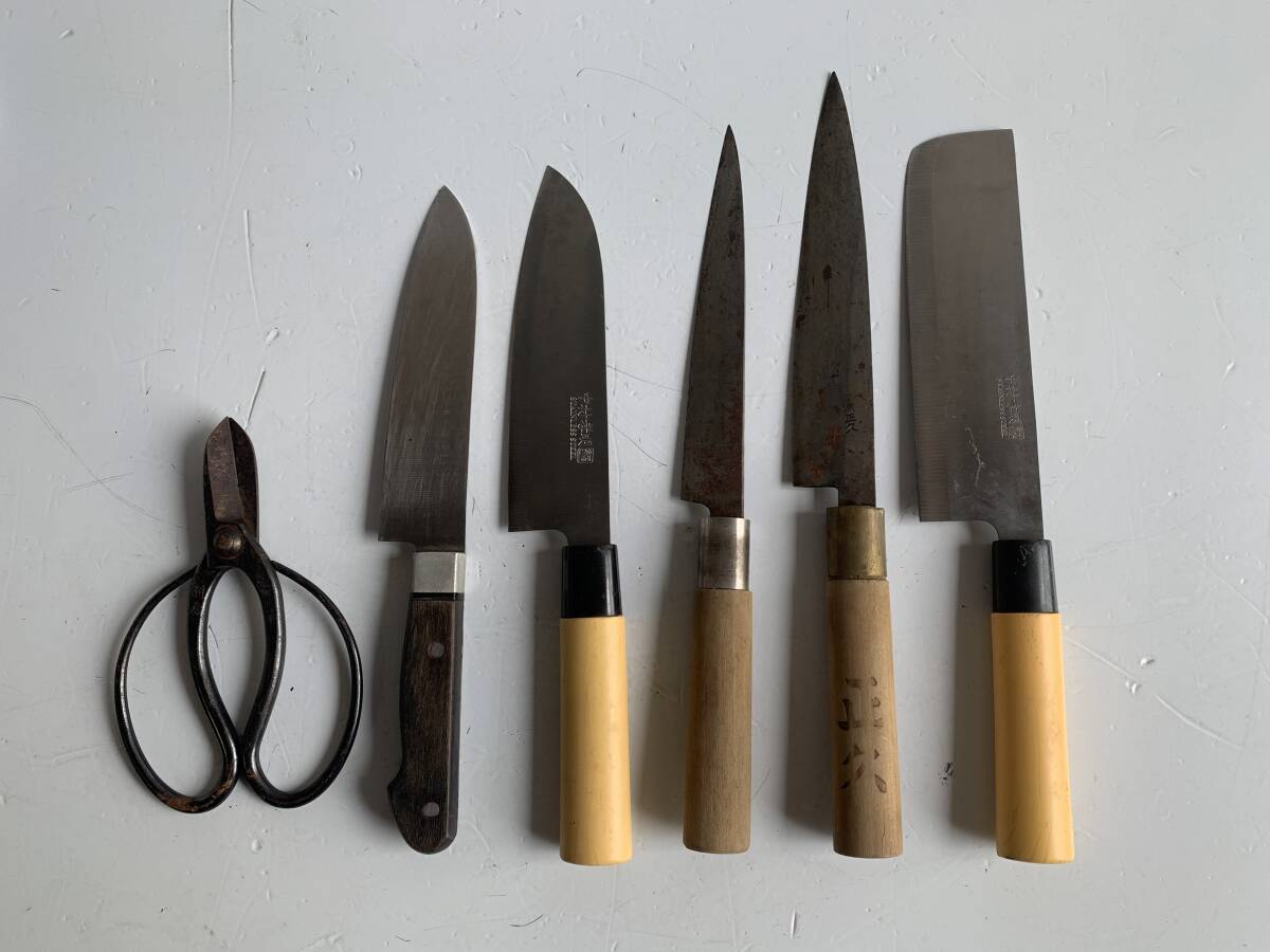 Yt397◆調理器具 和包丁◆中村孝明 刺身 菜切 万能包丁 ペティ 小出刃 料理 刃物 伝統 職人 キッチン 銘入り 錆あり 中古 まとめ/セット拍卖