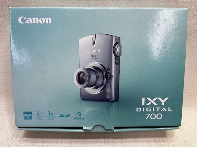 Canon キャノン デジタルカメラ IXY DIGITAL 700 バッテリー難あり拍卖