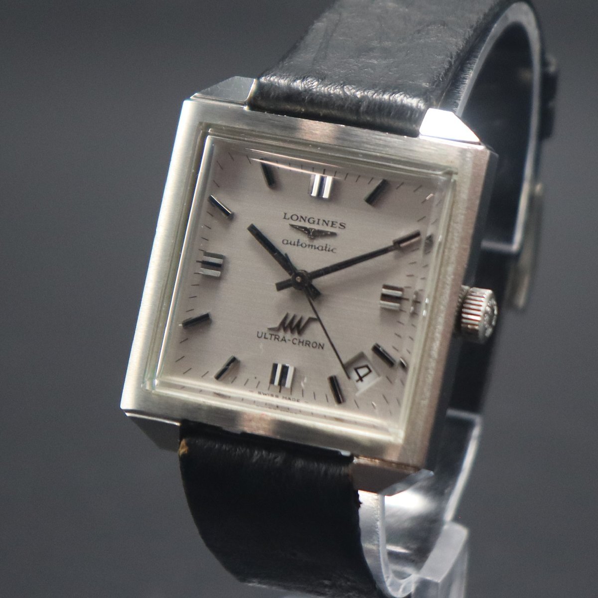 LONGINES ULTRA-CHRON ロンジン ウルトラクロン 自動巻き スクエアケース 変わり位置デイト スイス製 純正革ベルト アンティーク メンズ拍卖