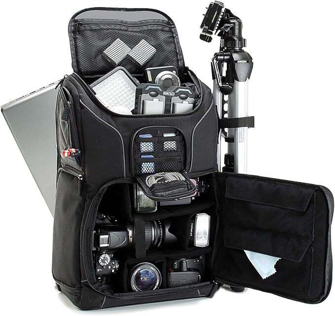 USA Gear カメラバッグ 撮影が楽になる リュック 26L 大容量 15.6インチPC収納 グレー 一眼レフ ミラーレス対応 サイドアクセス 三脚取付拍卖