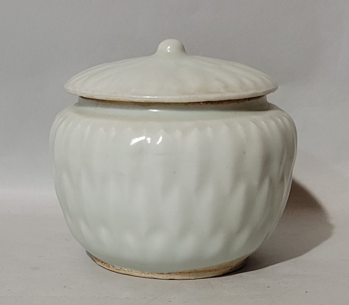古美術柳 時代唐物 青白磁 蓋付茶入 宋代 木箱 数寄者旧蔵品拍卖