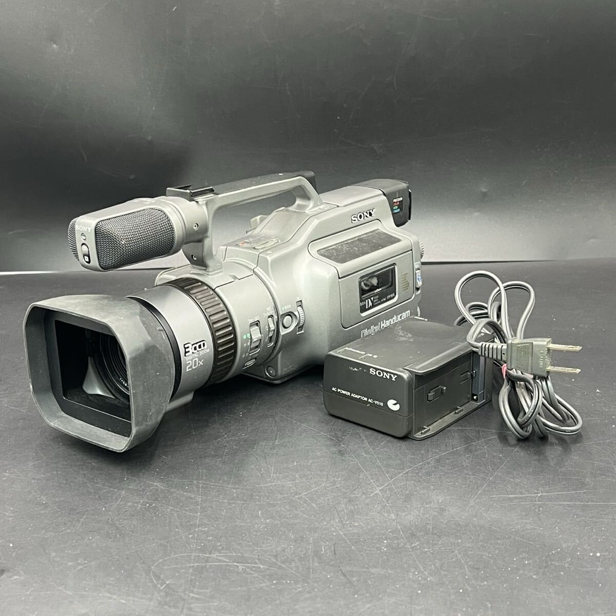 1円スタート SONY ソニー DCR-VX1000 業務用 デジタルビデオカメラ3CCDシステム 20倍ズームレンズ ケーブル付き 通電確認済み N0605タ拍卖