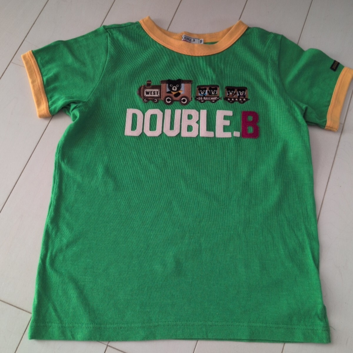 130 ミキハウスダブルB ビーくん 汽車柄 半袖Tシャツ グリーン ダブルビー拍卖