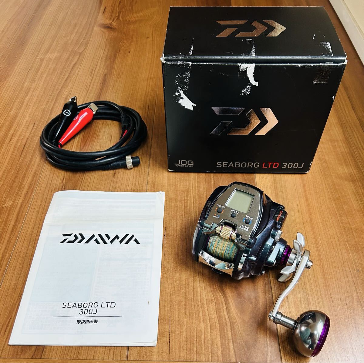 美品 ダイワ シーボーグ LTD 300J 右ハンドル 箱、コード、ライン付 中深海、青物、コマセ、マダイ。DAIWA SEABORG LTD 300J 16k 85h 限定拍卖
