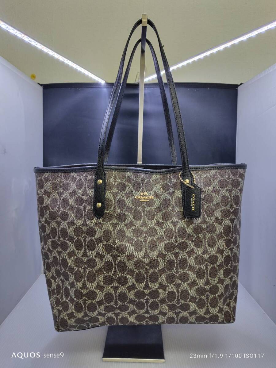 COACH■コーチ シグネチャーシティ トートバッグ 肩掛け 黒ハンドル モノグラム柄ダークブラウン系■中古品拍卖