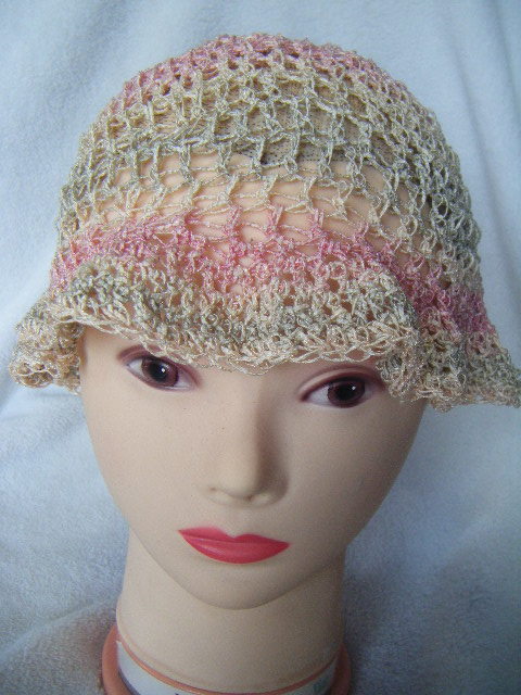 春、夏*ミニツバ付き*手編*綿&ナイロン*ピンク濃淡~生成り色~緑ぽい薄灰へグラデーション*小さくまとめて携帯可   49拍卖