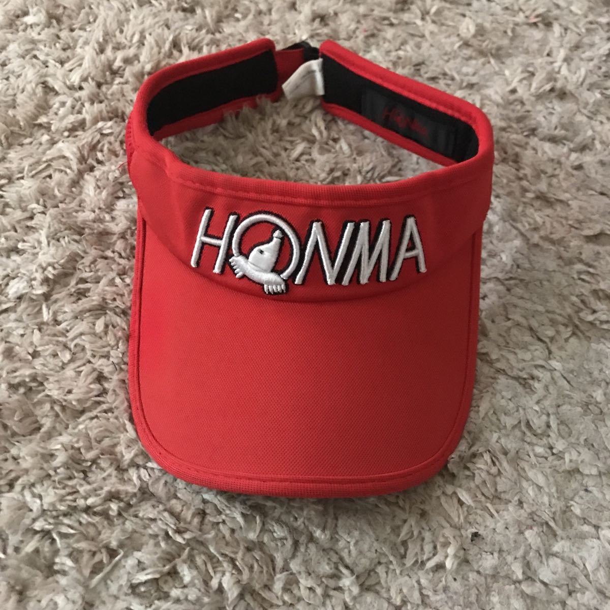お値打ち出品 希少サイズ HONMA Lady'sゴルフバイザー レッド usedほぼ新品拍卖