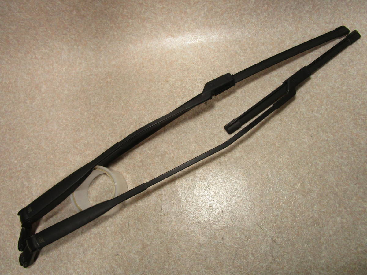 フィアット純正 500 31212 フロント ワイパーアーム 左右 ワイパーブレード BOSCH拍卖