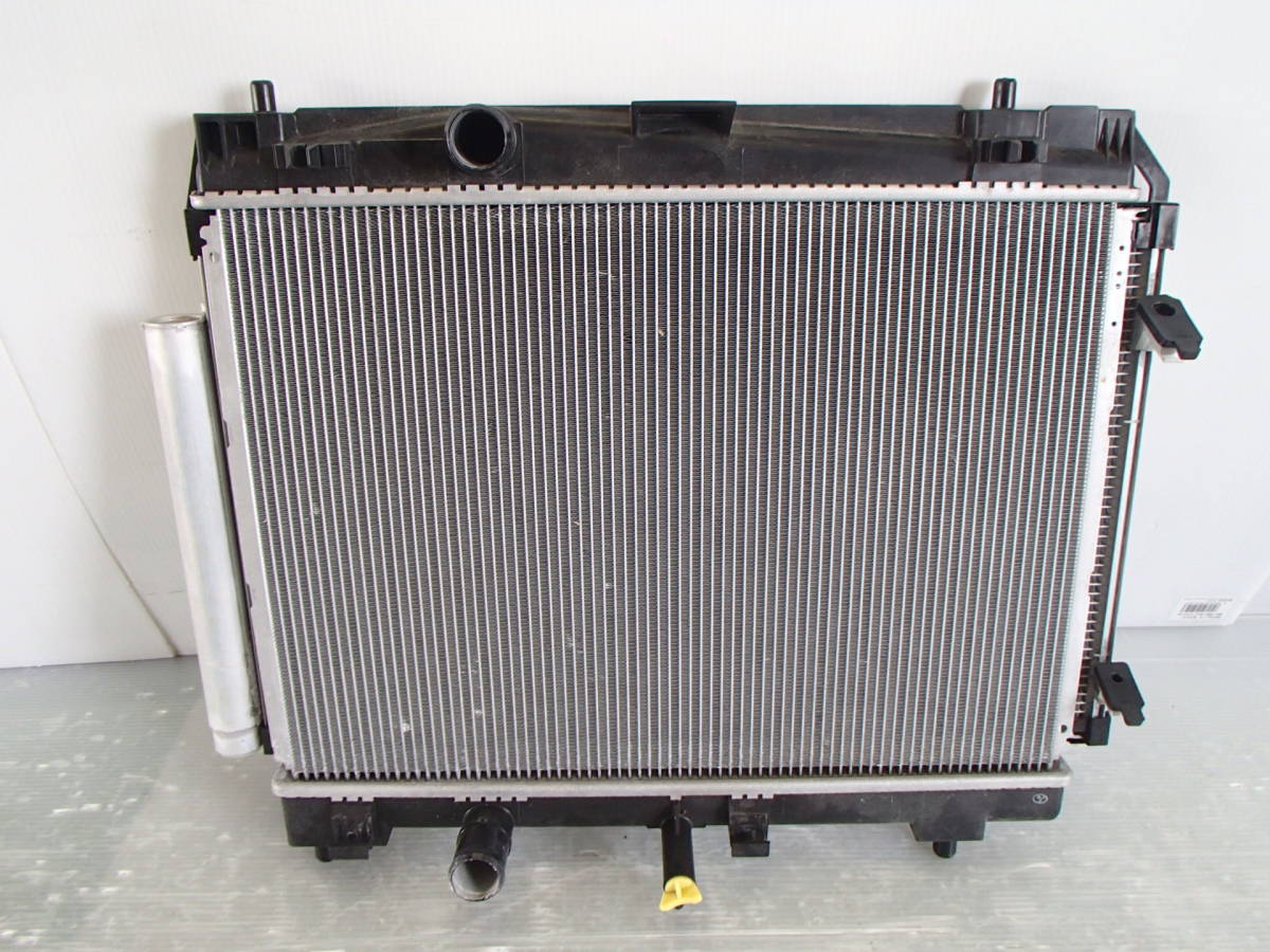 KSP130 前期 ヴィッツ 純正 ラジエーター・コンデンサー 1KRFE用 422133-3603/16400-23160・88460-52130 平成29年1月まで 【21-786】 拍卖