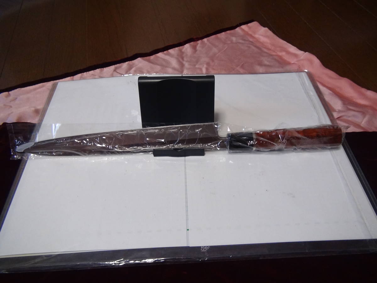 柳刃包丁9寸 V金10号 高級品 黄檀水牛八角柄新品箱入り。拍卖