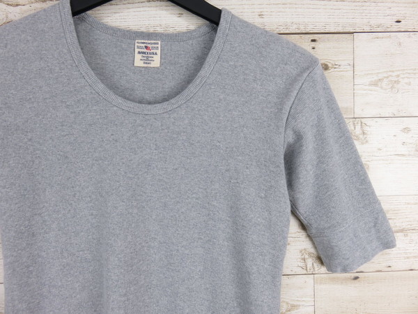 【送料無料】アヴィレックス AVIREX 半袖Tシャツ ロゴプリント グレー S拍卖