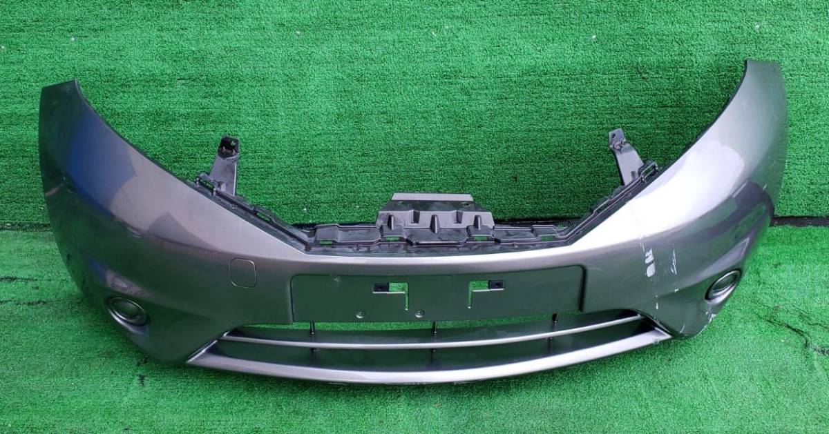 ニッサン ノート E12 フロントバンパー (グレー系)拍卖