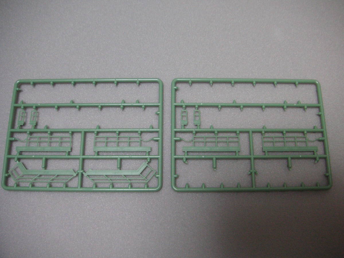 ★☆トミックス 機関区用 点検台用安全柵パーツ(階段用1対、短いタイプ用2対のみ)拍卖