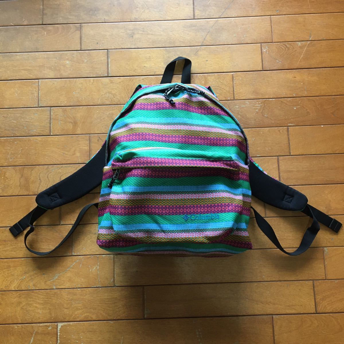 ★【 Columbia 】★ エスニックボーダーデイパック★拍卖