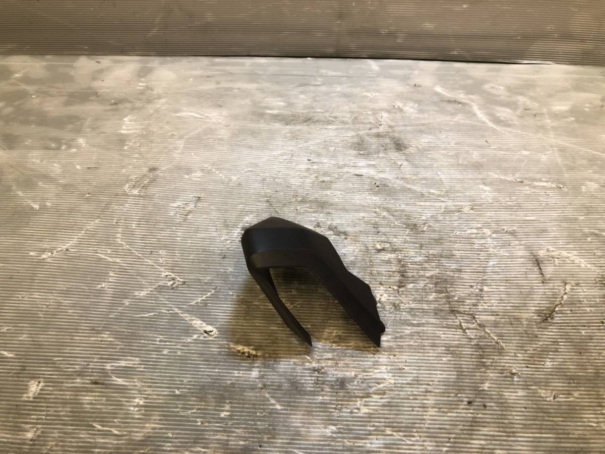 ホンダ・PCX150・KF30・純正リアウインカーカバー右拍卖