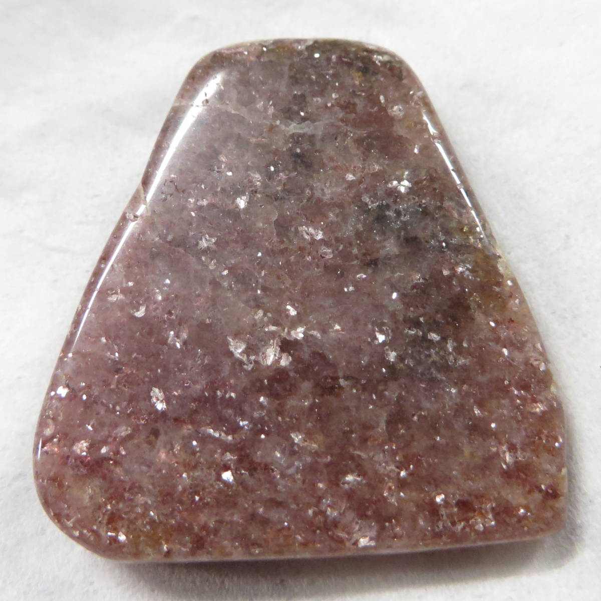 ★マスコバイトinクォーツ52.60cts拍卖