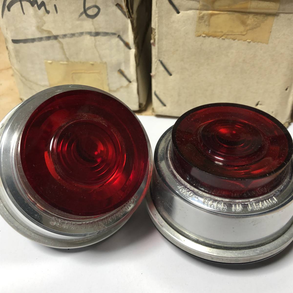 シトロエン アミ6 AXO製 新品未使用テールライトユニット左右セットで拍卖