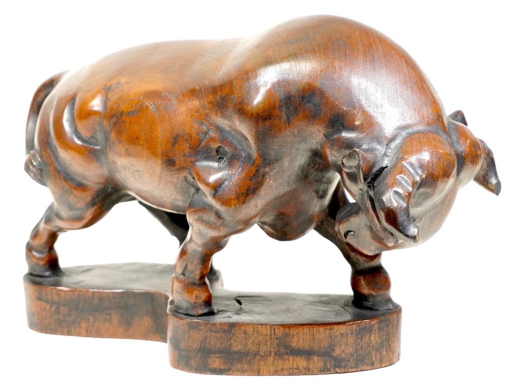 ビンテージ 一刀彫闘牛像 オブジェ 直径29cm 高さ20cm 重厚感のある素晴らしい逸品! エステートセール KNA拍卖