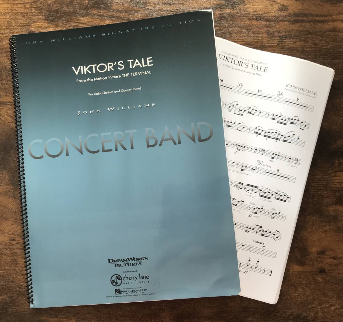 送料無料/吹奏楽楽譜/ジョン・ウィリアムズ:ビクター・ナボルスキーの物語 映画「ターミナル」より/ポール・ラヴェンダー編/試聴可拍卖