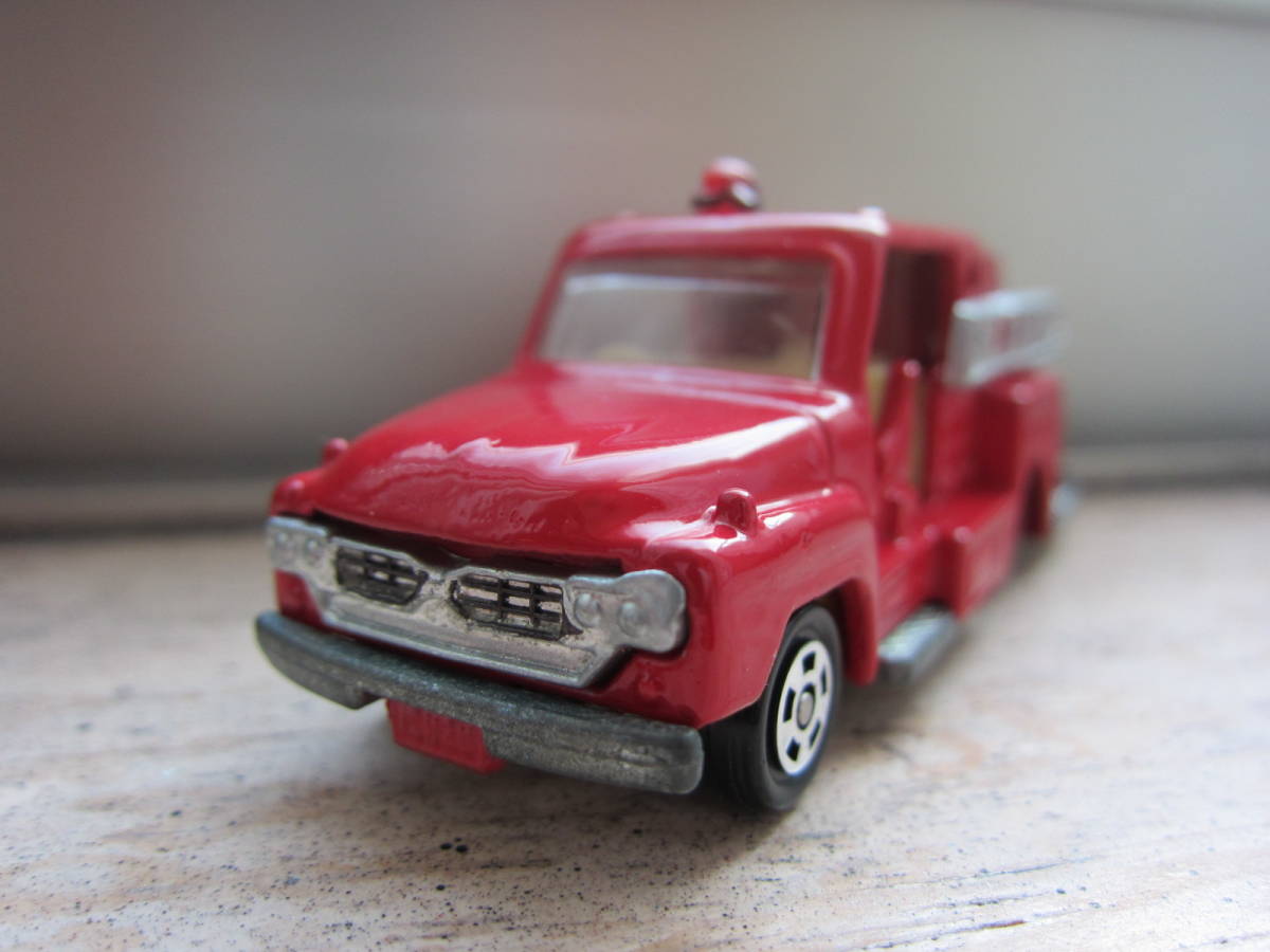 トミカ いすゞ ファイヤー エンジン 日本製拍卖