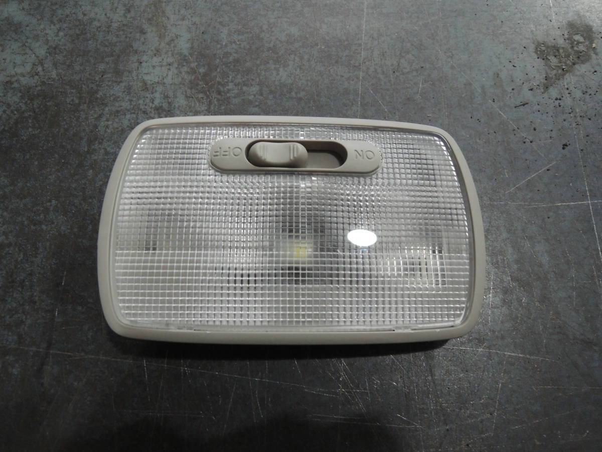 ・ DBA-JF1 N-BOX カスタム SSパッケージ 8849km 純正 ルームランプ ライト 室内灯 H-4808拍卖