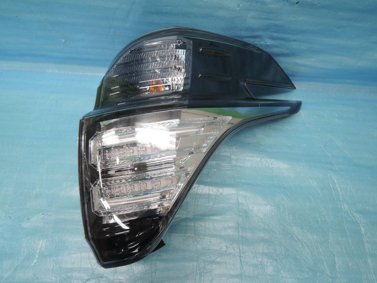 トヨタ ヴェルファイア 純正 右 テールライト ランプ 運転席側 KOITO 58-69 TOYOTA 30系(検索用) #K拍卖