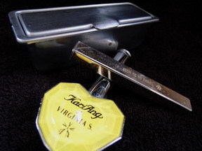 ★とても便利で安心な灰皿とライターセット!アウトドア&キャンプ&釣り&登山に超最適です♪吸い終わったら蓋をするだけです★車中泊最適拍卖