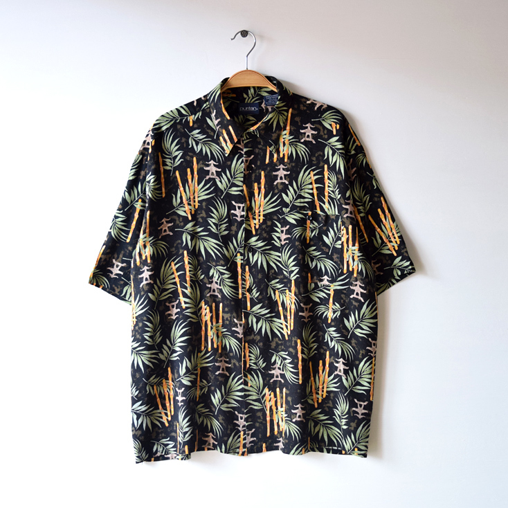 【送料無料】 PURITAN レーヨン アロハシャツ ハワイアンシャツ ピューリタン 半袖シャツ 総柄 黒ボディ 和柄 メンズL 古着 CB0358拍卖