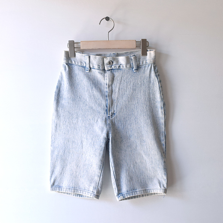 【送料無料】90S AMERICA AMERICA ストーンウォッシュ ケミカルウォッシュ デニムショーツ レディースXS W26 ヴィンテージ EZ0132拍卖