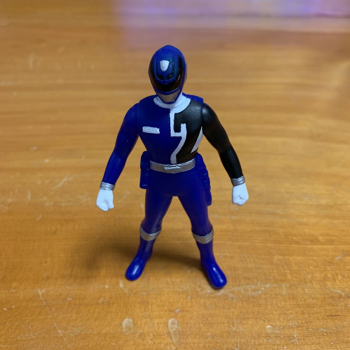 特捜戦隊デカレンジャー デカブルー 戦隊シリーズ ソフビ フィギュア バンダイ 2003 2004 デカレンジャー レア 希少 中古品 美品 送料無料拍卖